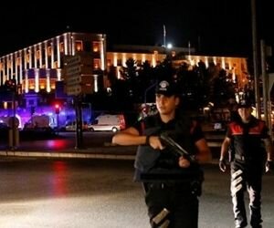 Операция по задержанию участников переворота в Турции завершена