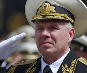 Украинский суд вызвал на допрос командующего Черноморским флотом РФ Витко