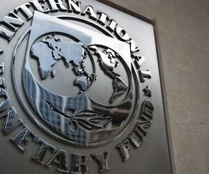 Сегодня МВФ рассмотрит вопрос выделения транша для Украины