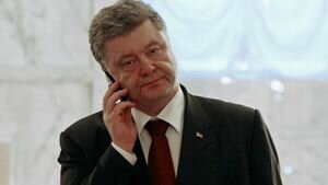СМИ: Порошенко провел телефонный разговор с Путиным