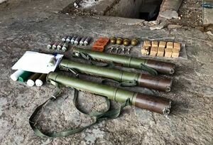 В Донецкой области военные нашли в жилом доме схрон с боеприпасами 