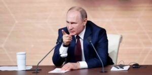 Французское СМИ: Путин готов вмешиваться во внутренние дела Украины самым радикальным образом для защиты русскоязычного населения