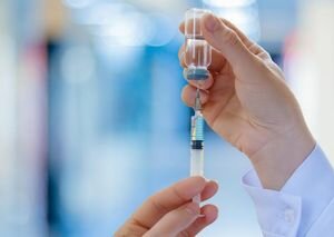 В США начали тестировать вакцину от коронавируса на людях