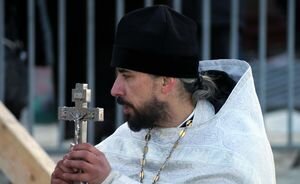 В столичную больницу с коронавирусом поместили священников из Тернопольской области