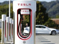 Электрозаправка Tesla Supercharger