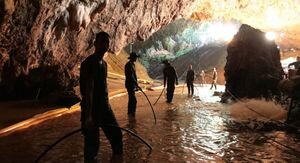 У всех спасенных из таиландской пещеры детей есть признаки неизвестной инфекции