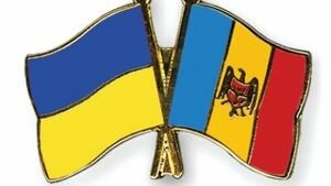 Украина договорилась с Молдовой о поставках военной техники и оружия