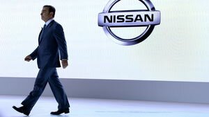 Бывшему главе Nissan продлили срок ареста до 14 апреля
