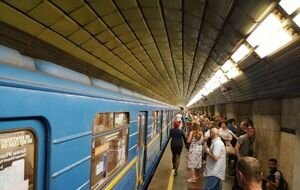 В киевском метро останавливали движение поездов из-за сломавшегося состава