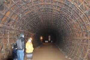 В Испании украинцы чуть не задохнулись в подземном бункере