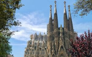 В Испании анонсировали закрытие туристической отрасли до лета 2021 года