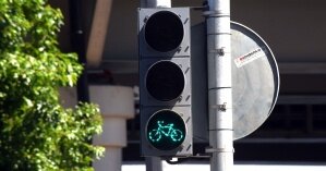 В Киеве установили первые светофоры для велосипедистов