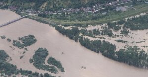Обваленные дороги и разрушенные мосты: на Закарпатье оценили ущерб от стихии (фото)