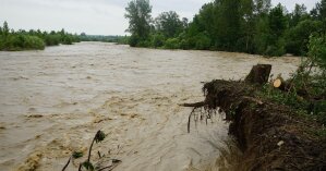 Спасатели рассказали, сколько населенных пунктов на западе Украины остались затопленными