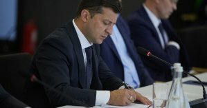 Зеленский одобрил повышение минималки до 5 000 гривен