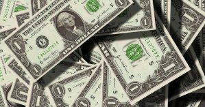 Доллар продолжает дешеветь: актуальный курс валют на 9 ноября 