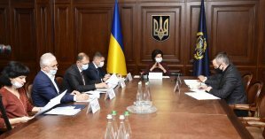 Генеральный прокурор Ирина Венедиктова провела оперативное совещание с руководством ГФС Украины (фото)