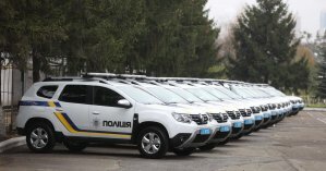 Иностранные партнеры подарили Нацполиции Украины 18 авто: видео