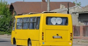 Хитрый маршрутчик в Ивано-Франковске доставил табуретки, чтобы набирать больше людей: фото