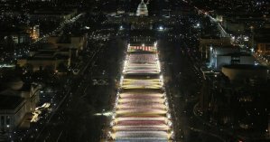 Ко дню инаугурации Байдена у Капитолия установили 200 тысяч флагов