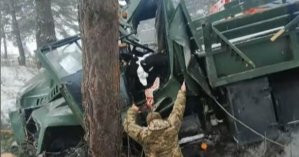 Грузовик с военными разбился по пути с учений на полигоне под Львовом: много раненых (фото)